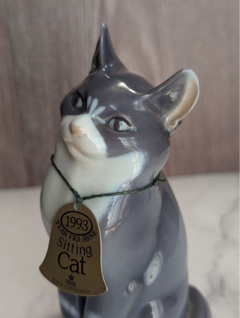   1993年製　猫の置物　Sitting Cat
