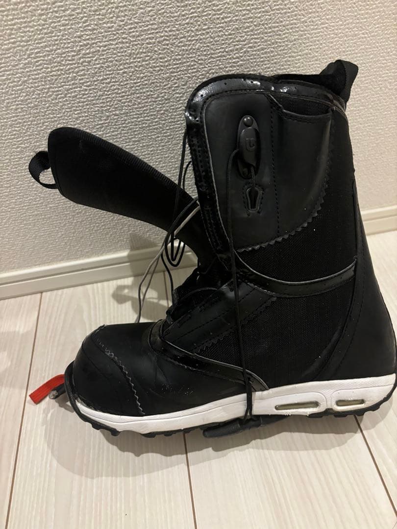 Burton Emerald-Asan Fit スノーボードブーツ　ブラック