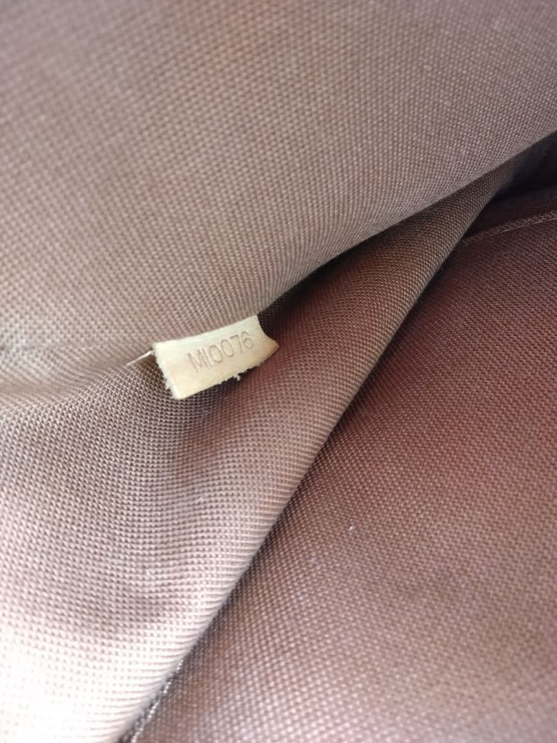 LOUIS VUITTON メッセンジャーボスフォールモノグラム