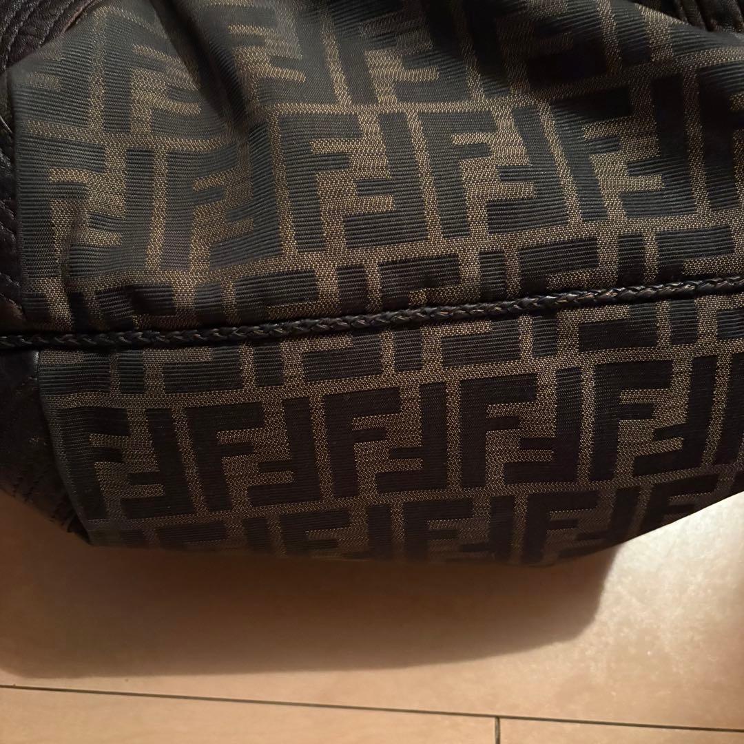 フェンディ ミニスパイバッグ