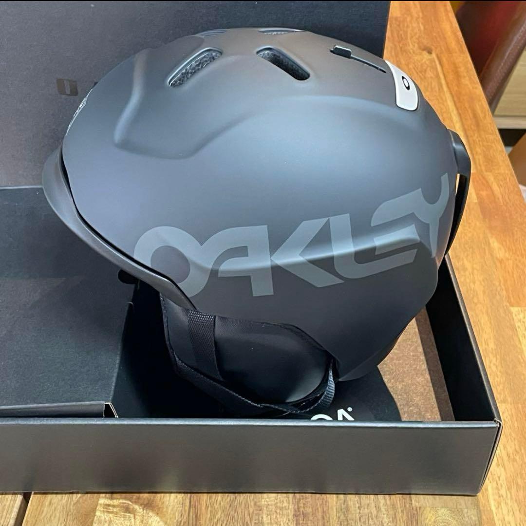 【新品・未使用】OAKLEY オークリー　MOD3 ヘルメット　Sサイズ