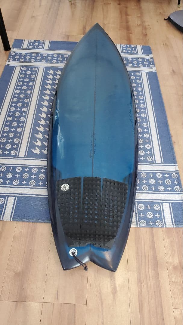 (手続き中)　サーフボード アルメリック　ロケットワイド　5.6 pu