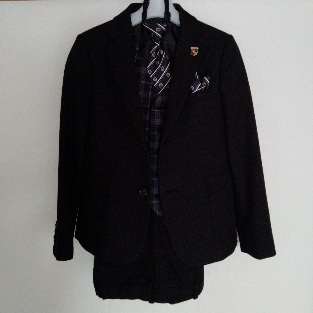 か*ん様 子供140 黒フォーマルスーツ(ベストあり)　セットCHPOIN