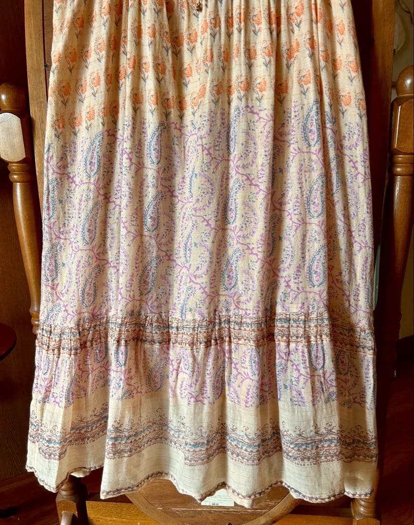 江戸時代骨董　三段重 縁起物　物 鶴　お重 重箱染付　金　彩桜