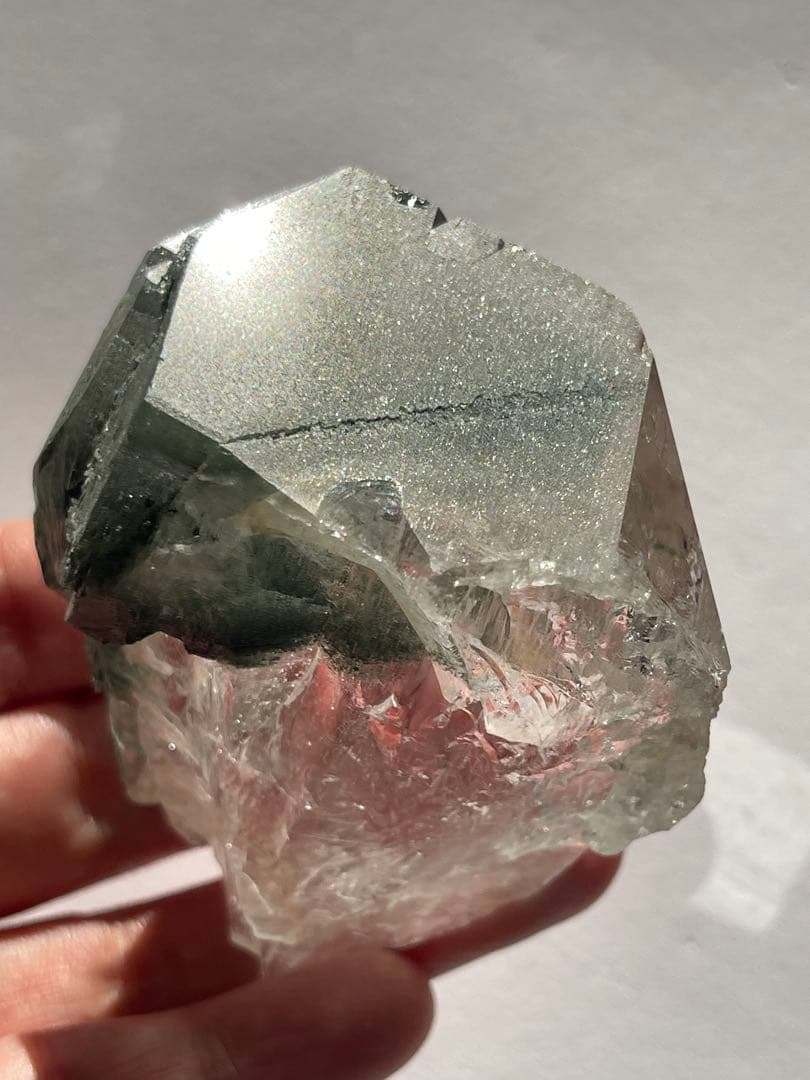 ガネーシュヒマール産　水晶　クローライト　ファントム