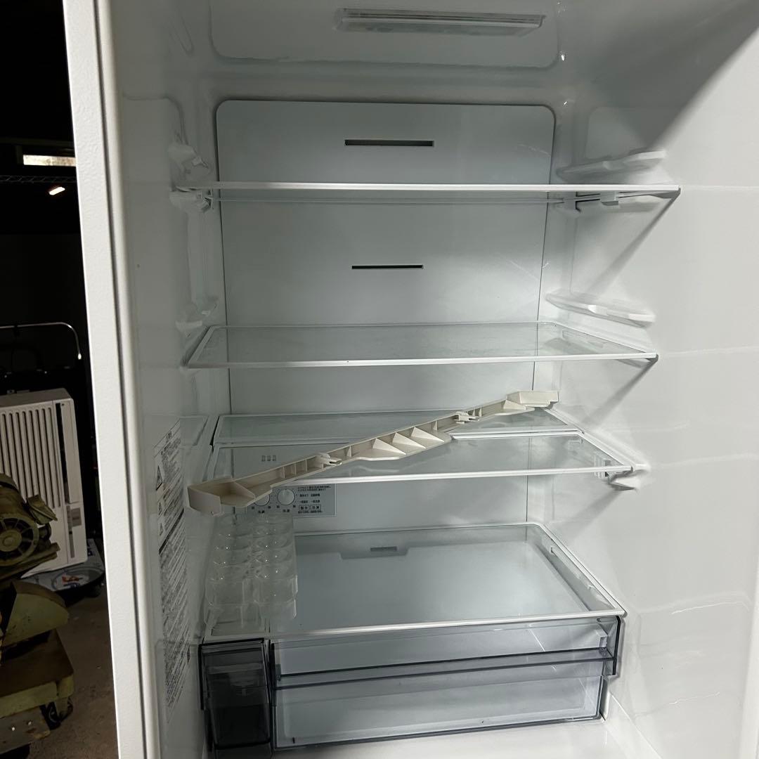 松961 TOSHIBA 冷蔵庫 ホワイトGR-V36SC 東芝　2024年製