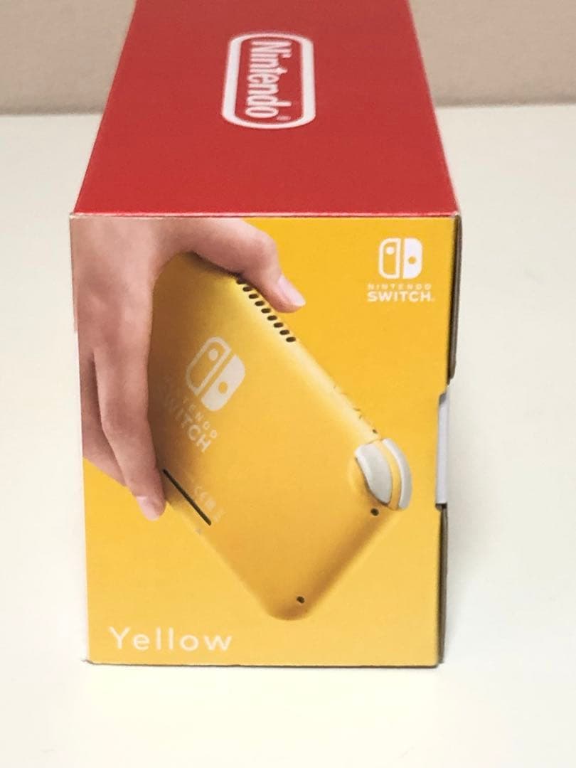[未使用] Nintendo Switch Lite イエロー