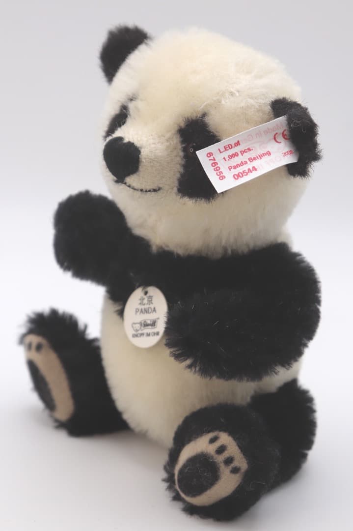 Steiff 北京PANDA 1,000体日本限定品ぬいぐるみ 約18cm