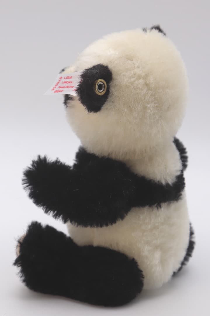 Steiff 北京PANDA 1,000体日本限定品ぬいぐるみ 約18cm