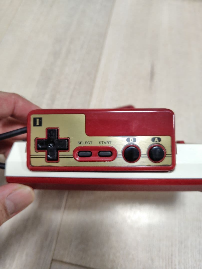 ニンテンドー クラシックミニ ファミリーコンピュータ