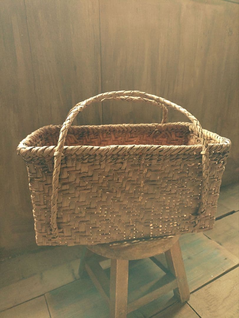 たけさくさま専用。信州安曇野の山葡萄かごバック。里山手仕事