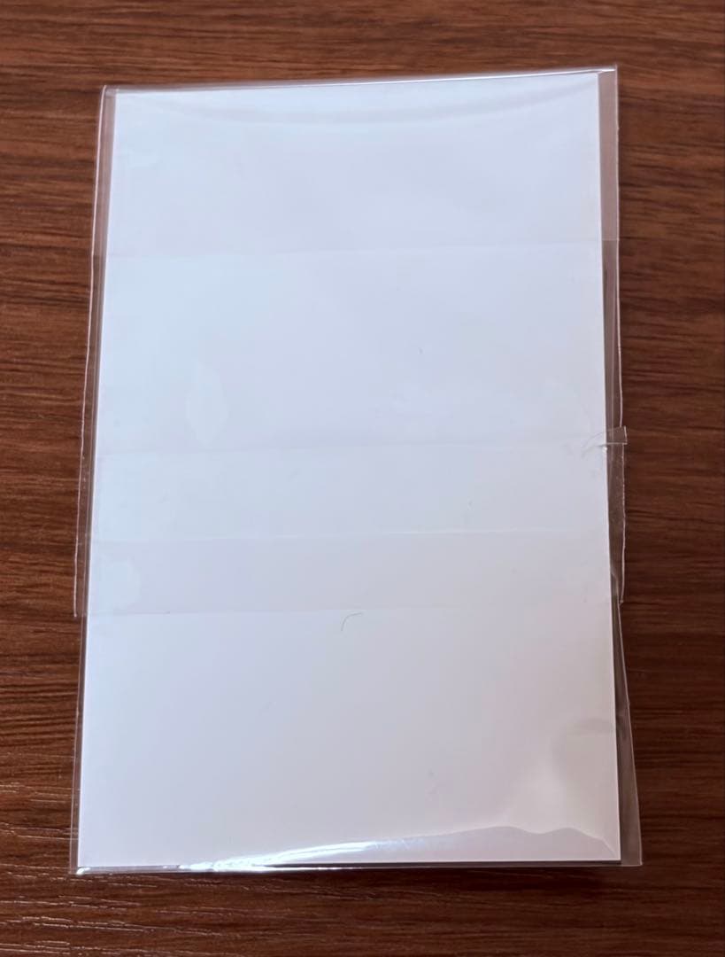 ヒトリエ『ルームシック・ガールズエスケープ』ピック型ストラップ付き