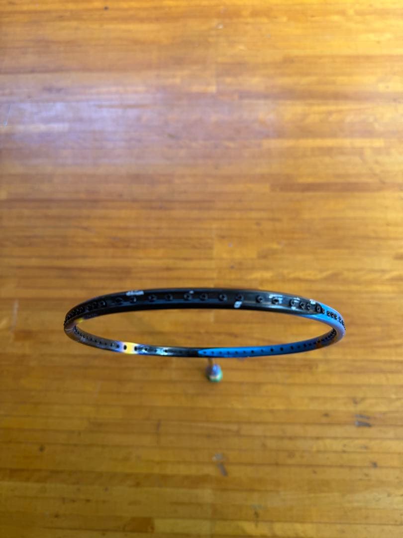 バドミントンラケット アストロクス77 4ug5