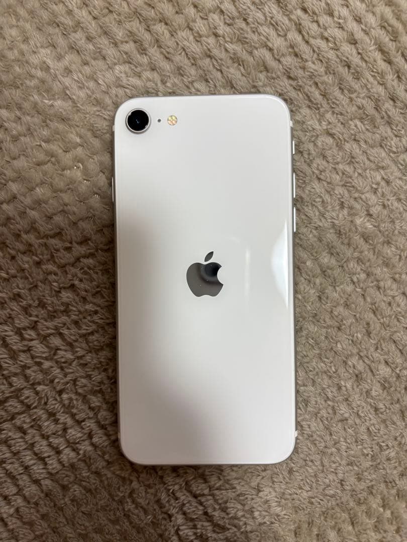 Apple iPhone SE (第2世代) ホワイト 本体　64GB