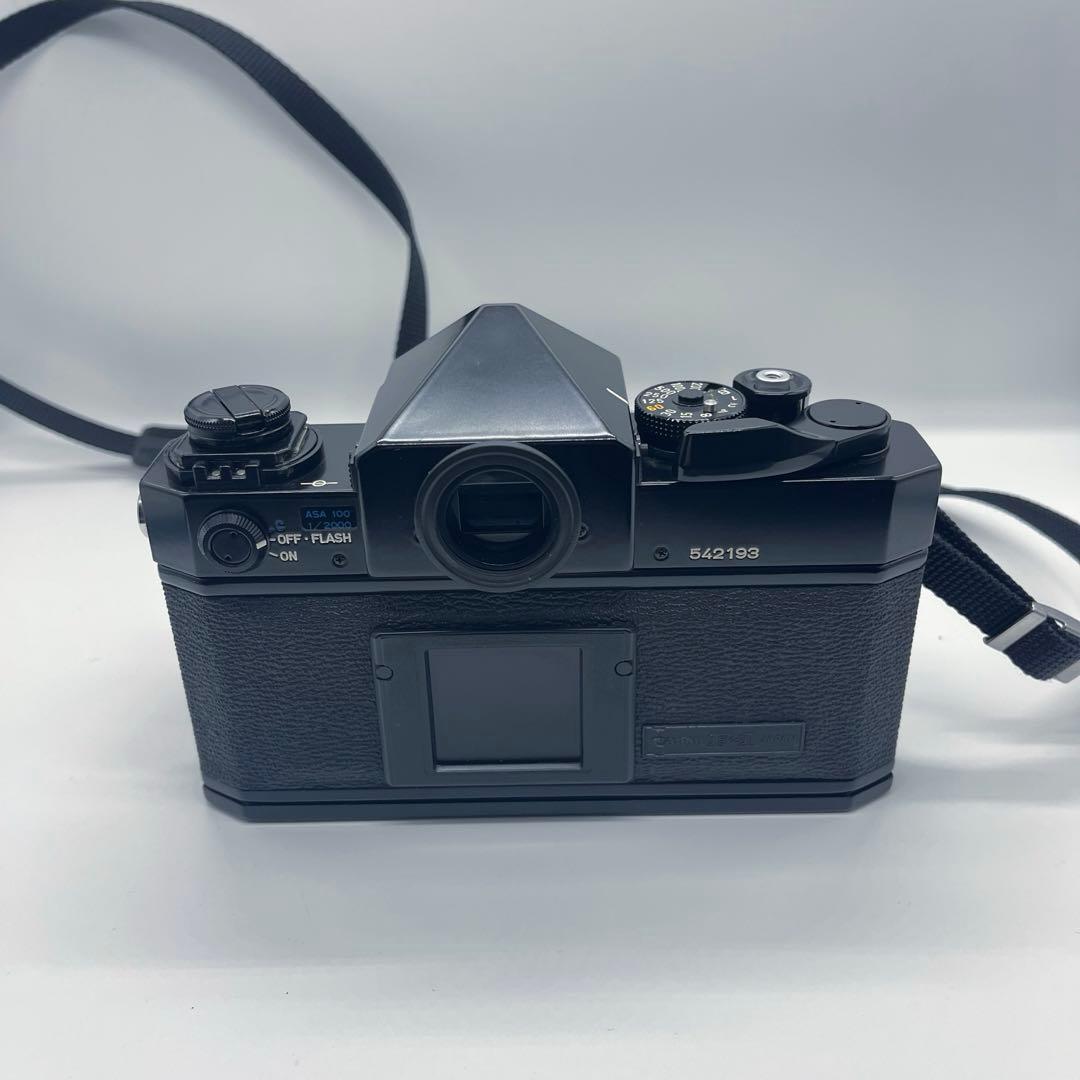 Canon F-1 カメラ本体とレンズ