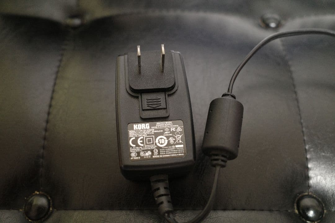 アダプター付き KORG monologue