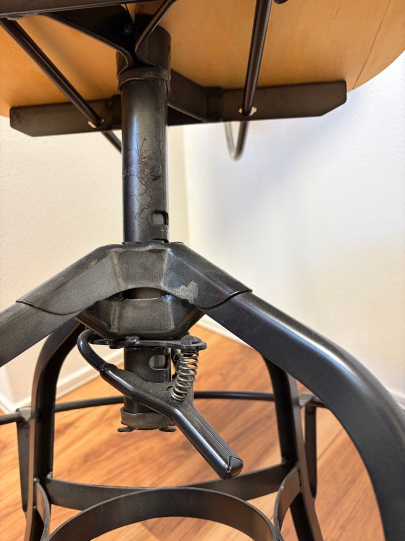 【インダストリアルチェア／高さ調整可能　1脚販売】