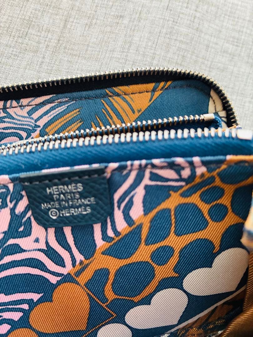 エルメス　シルクインコンパクト