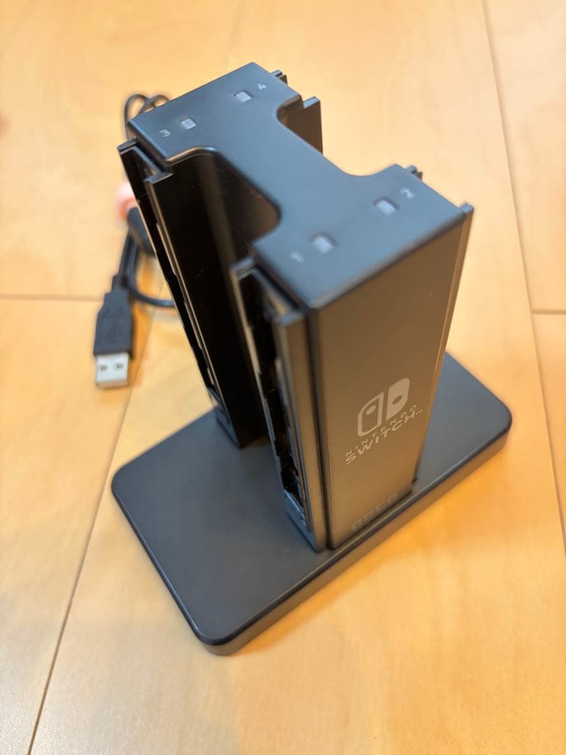 Nintendo Switch 本体 充電ドック持ち運びケース付き