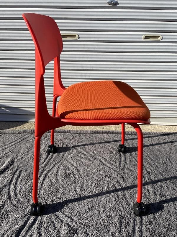 【美品】オカムラ　8124RL FPE8　6脚セット　座パッド・キャスター付