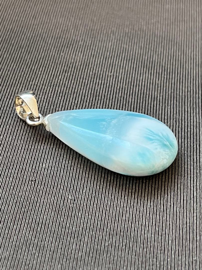天然石☆高品質！ラリマーしずく型ペンダントップ☆全体的に模様が美しい！