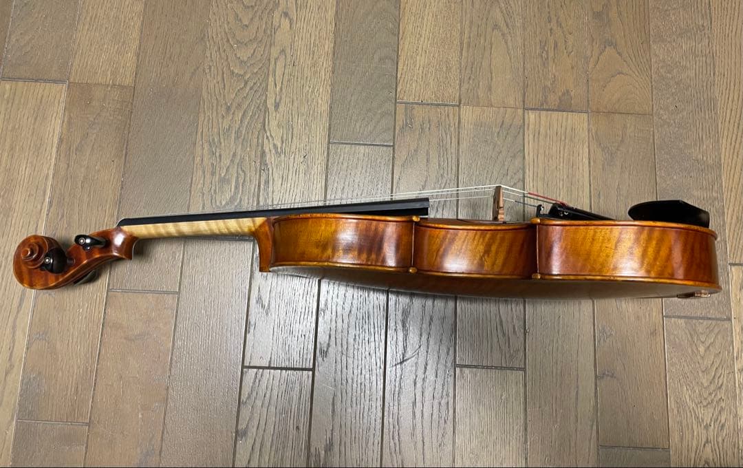 美しい虎杢の丁寧に作られたヴィオラ、15.5インチサイズです。