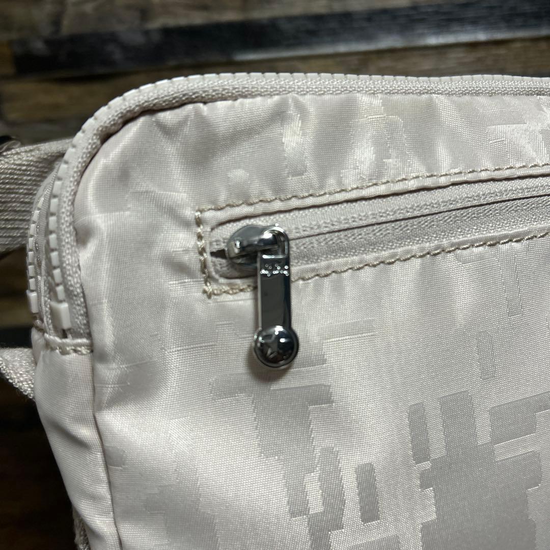 Kipling（キプリング）ABANU M クロスボディバッグ　美品