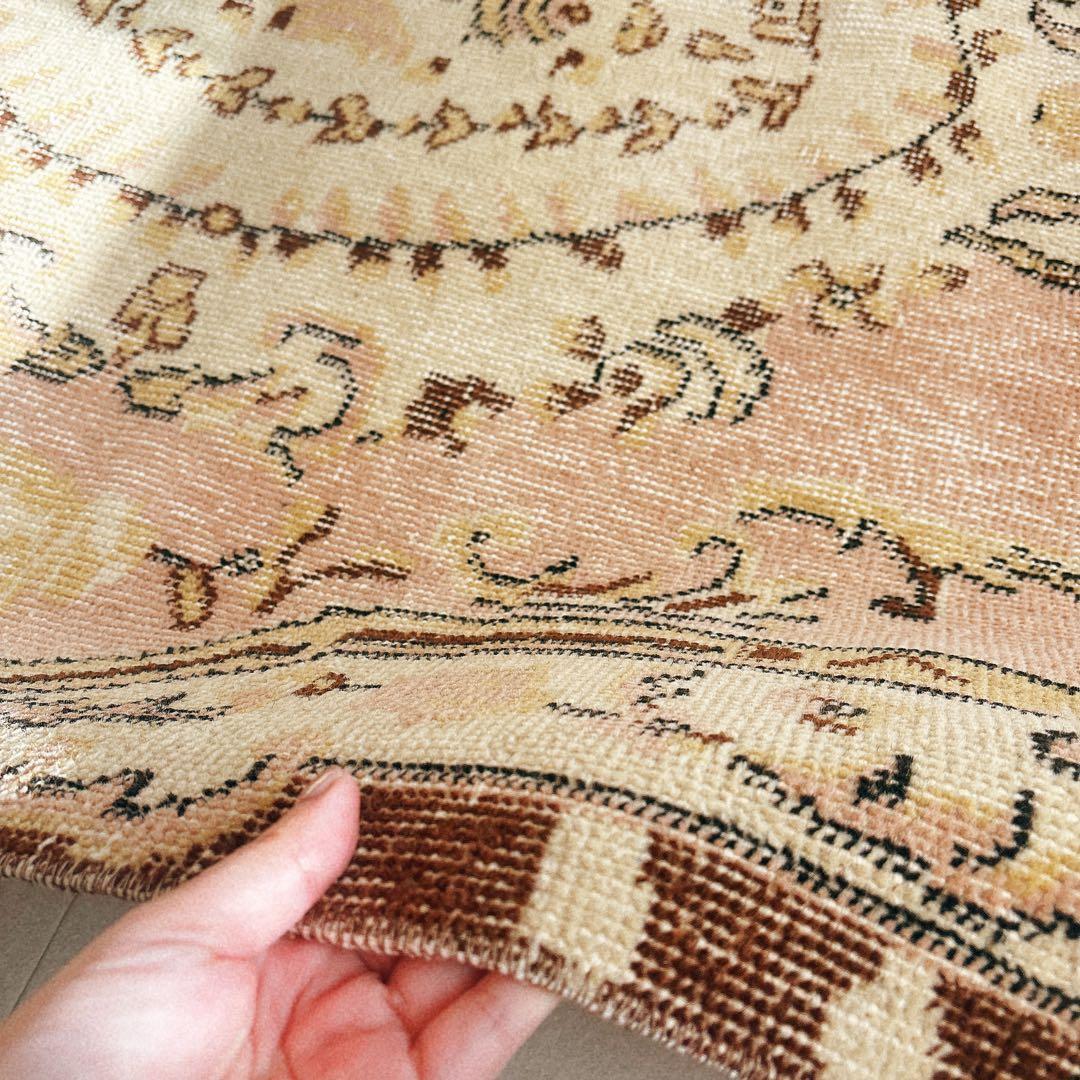 トルコ　ヴィンテージ ラグ　ピンク　ベージュ　ブラウン