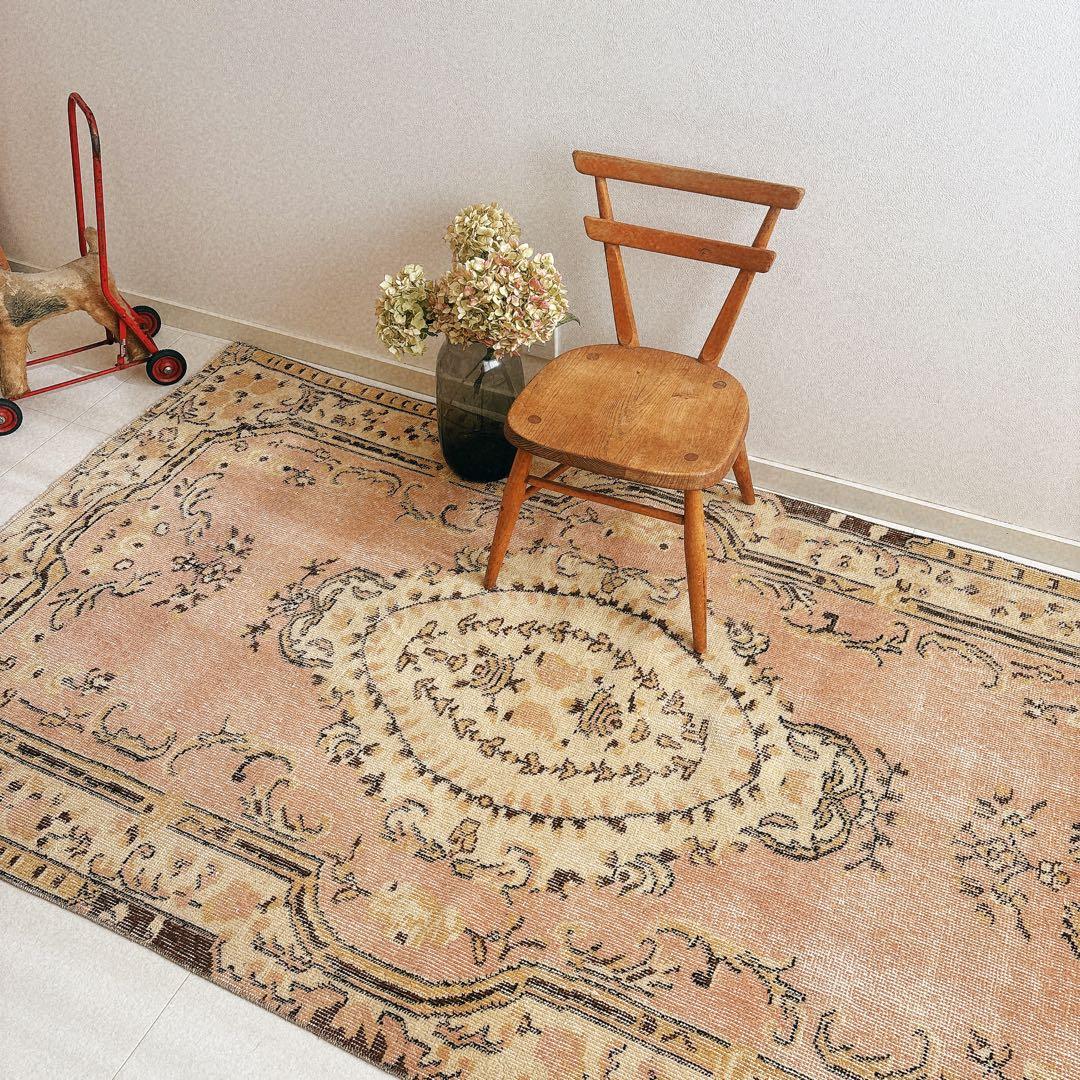 トルコ　ヴィンテージ ラグ　ピンク　ベージュ　ブラウン