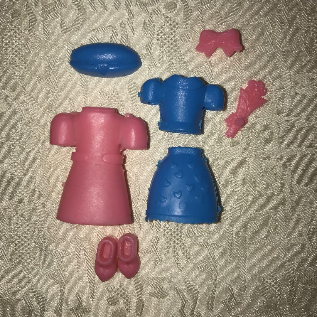 グリコおまけ　昭和　レトロ　パピーちゃん(かんごふさん　ブラウススカート)