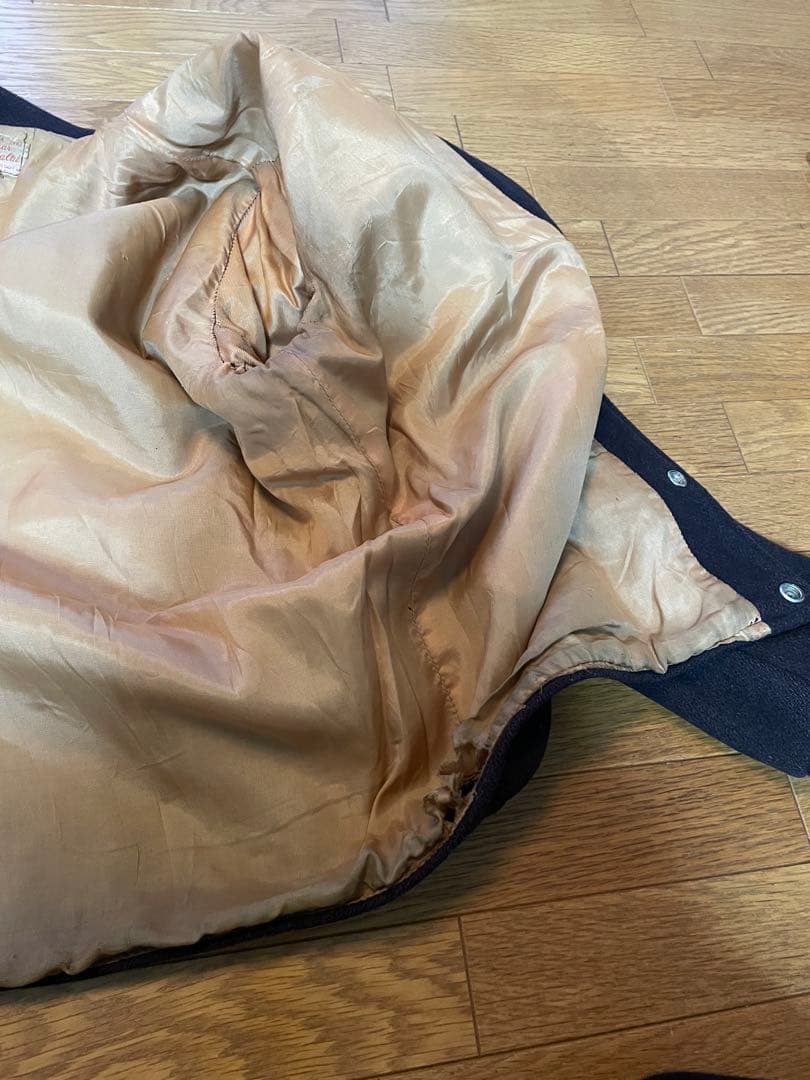 アワードジャケット　スタジャン　古着 ワッペン　ヴィンテージ　Mサイズ