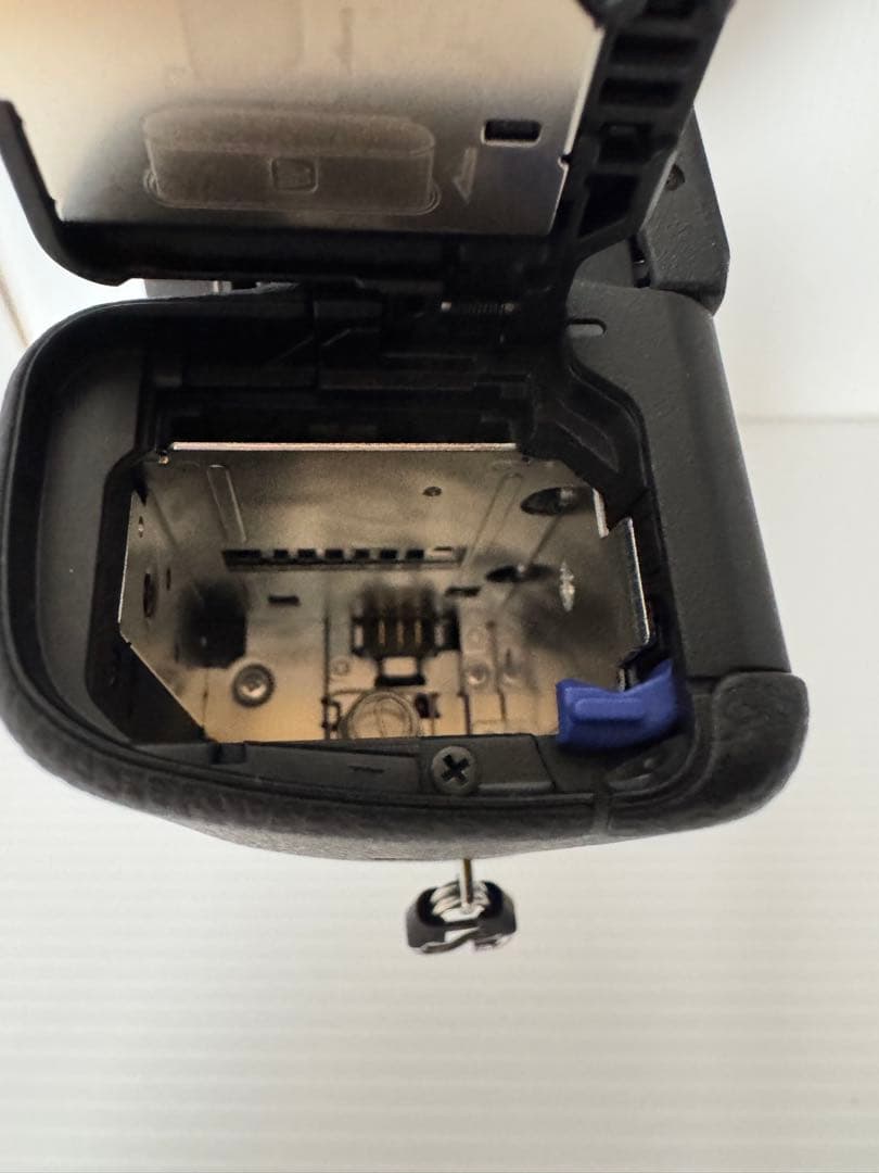 新品未使用 標準ズームレンズ付き SONY α6400 SELP1650