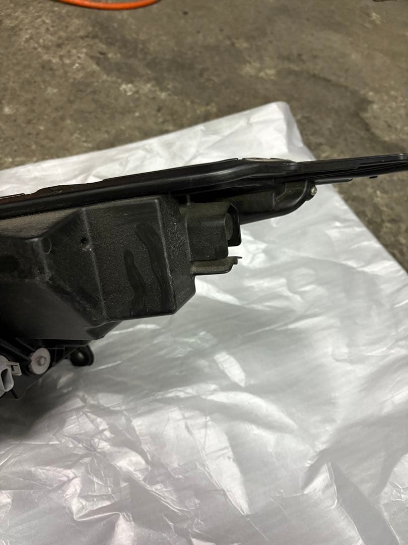 ヴェゼル RU系 後期 純正ヘッドライト 右側 KOITO 100-62292