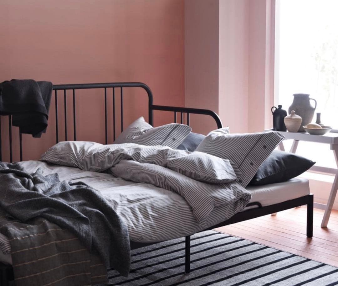 引取希望 FYRESDAL IKEA デイベッドフレーム　②