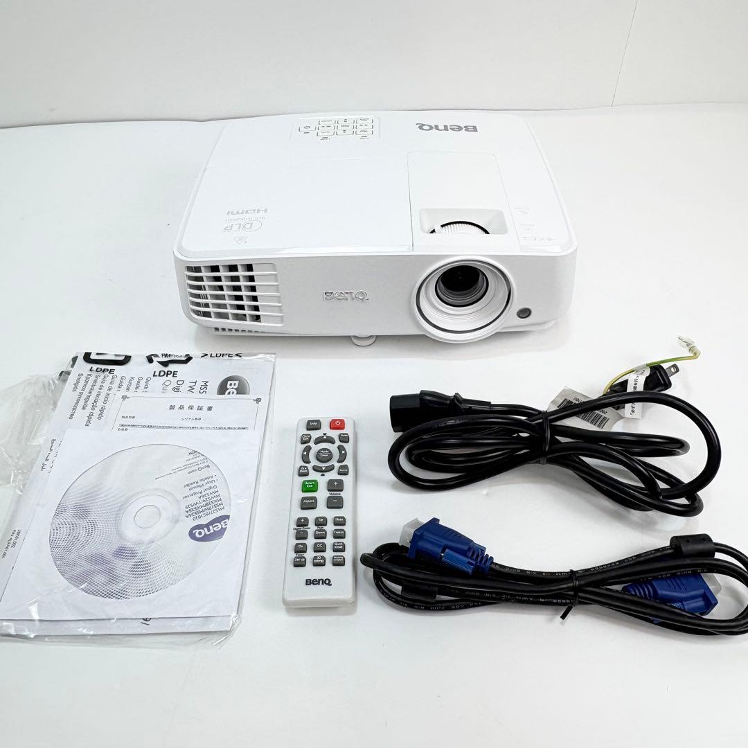 BenQ TW526 プロジェクター 本体 リモコン付 ランプ4時間表示