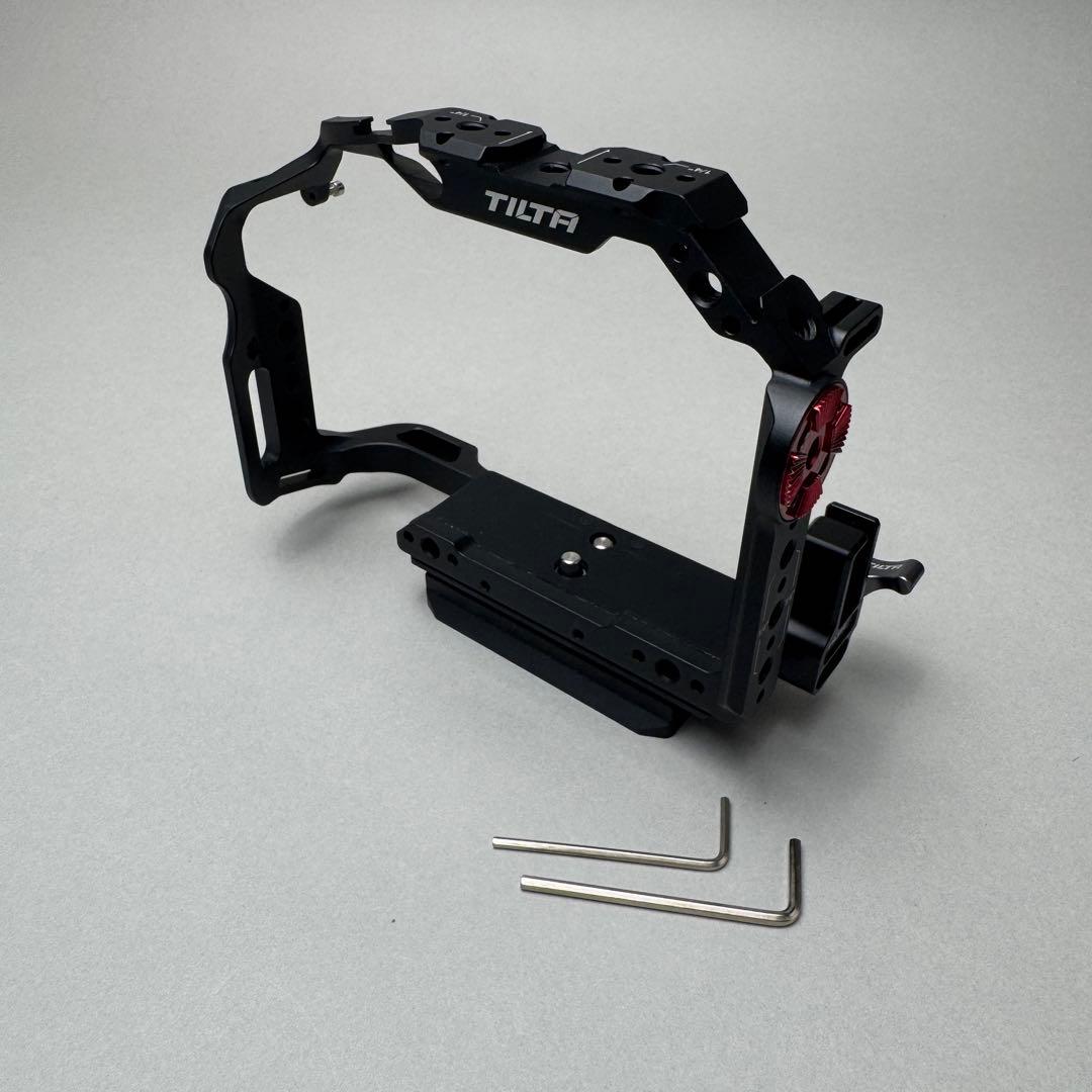 S.K.【美品】LUMIX GH6 カメラ　本体ボディー　おまけ多数