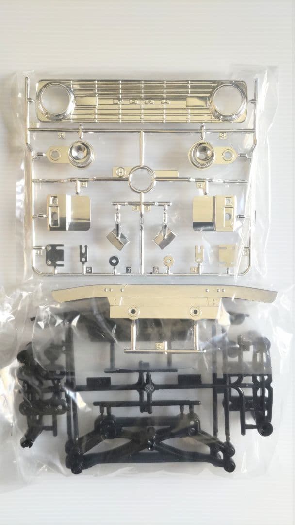 タミヤ 1/10 フォード ブロンコ 1973 CC-01