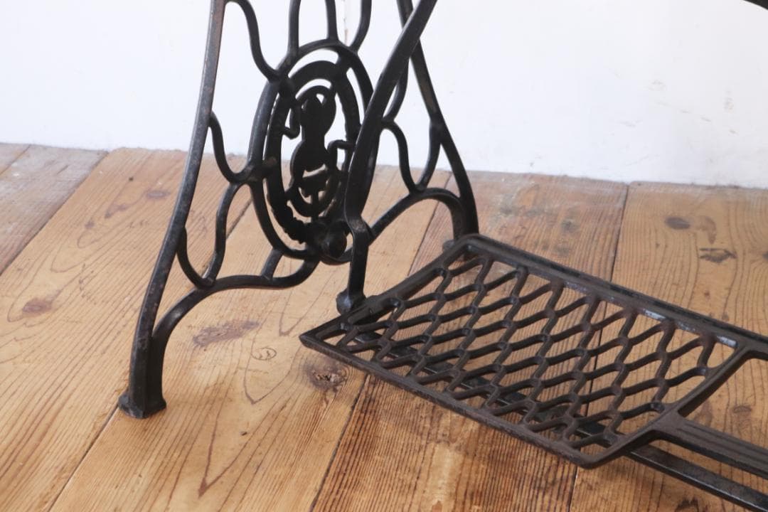 シンガー ヴィンテージ デスク テーブル レトロ ミシン脚 アイアン 机 作業台