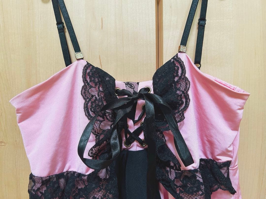 GOLDS♡ビジュー♡胸元リボンレースアップ♡バルーン裾♡ドレープキャミトップス