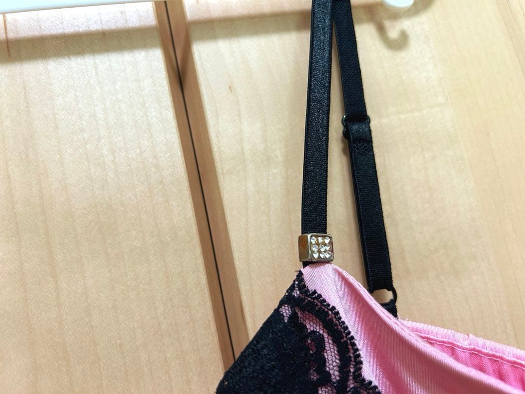 GOLDS♡ビジュー♡胸元リボンレースアップ♡バルーン裾♡ドレープキャミトップス