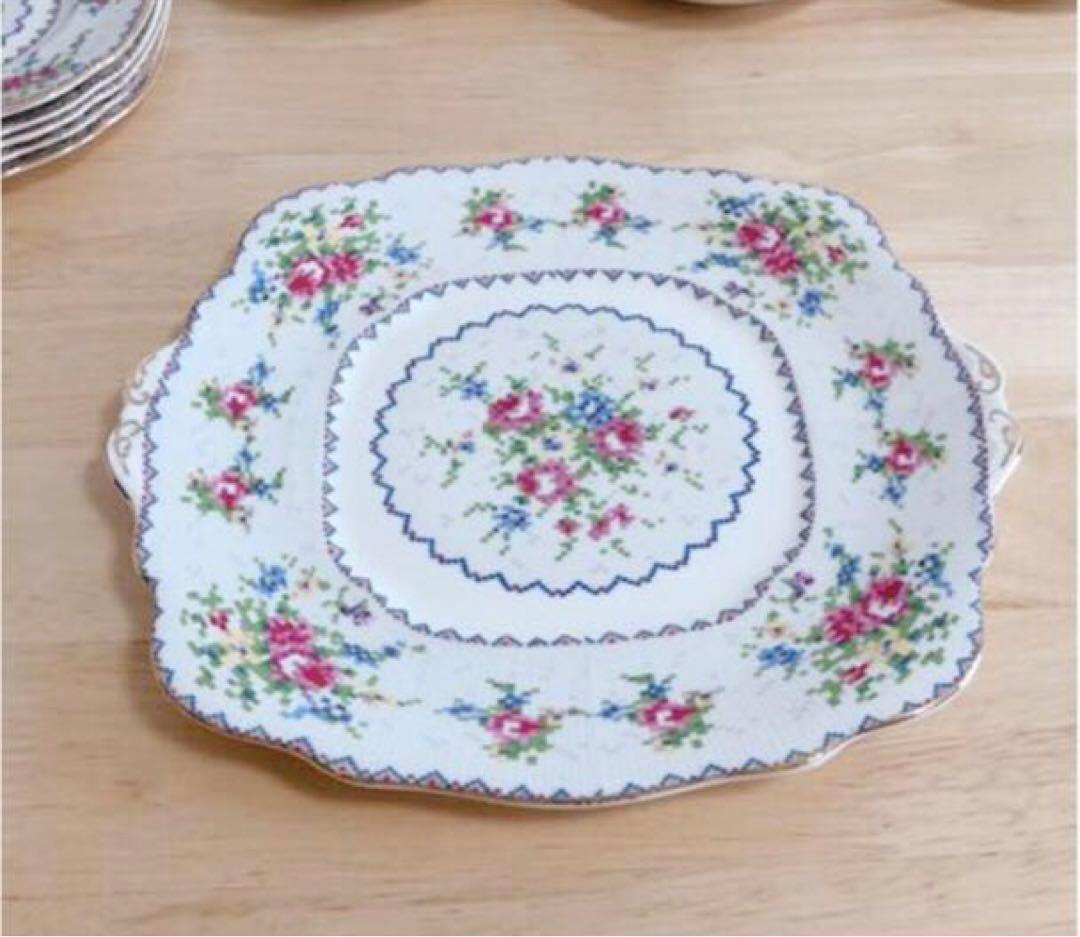 ロイヤルアルバートプチポワン食器セット