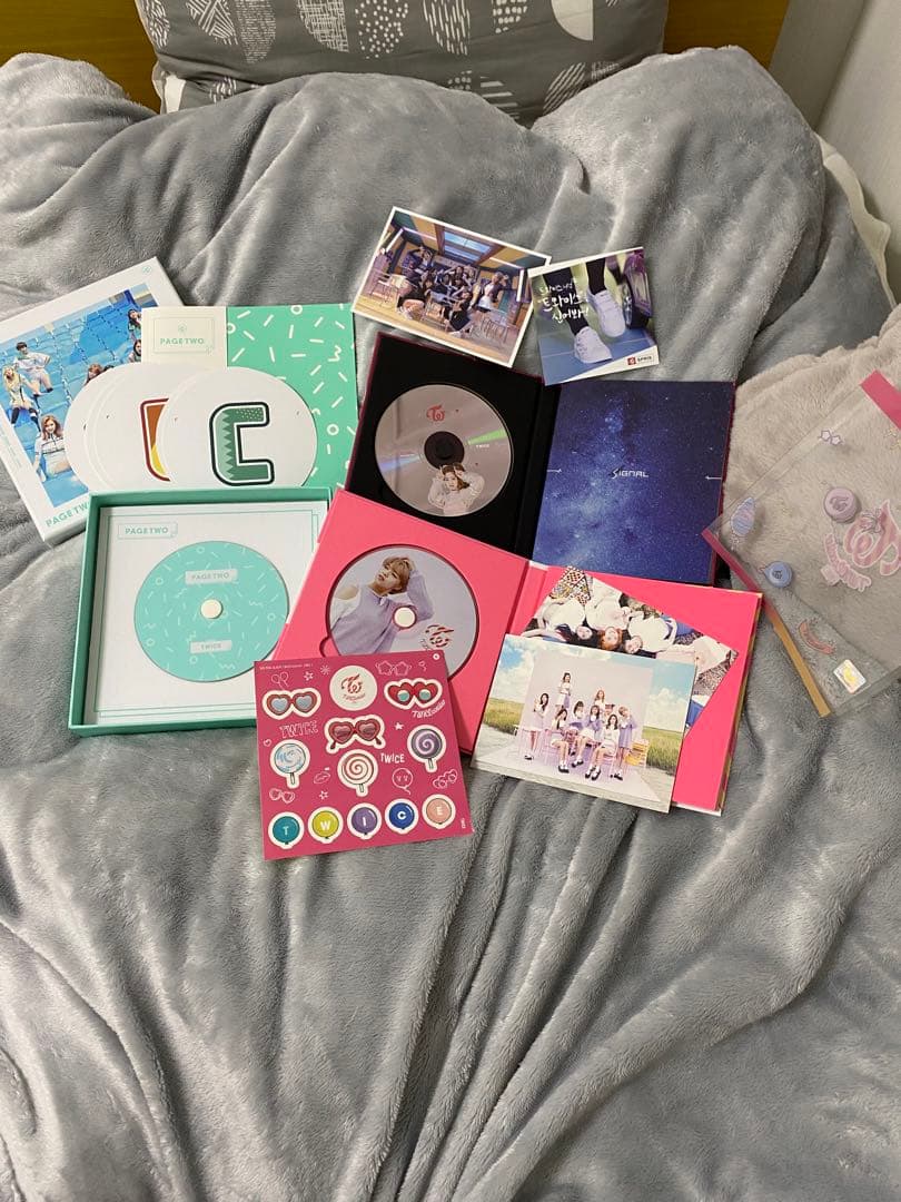 TWICEアルバムセット(付属品有)