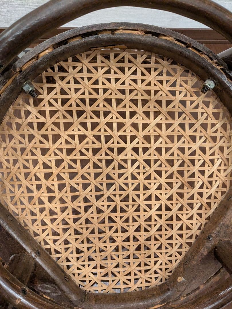アンティークチェア　籐の椅子　曲げ木　ラタン