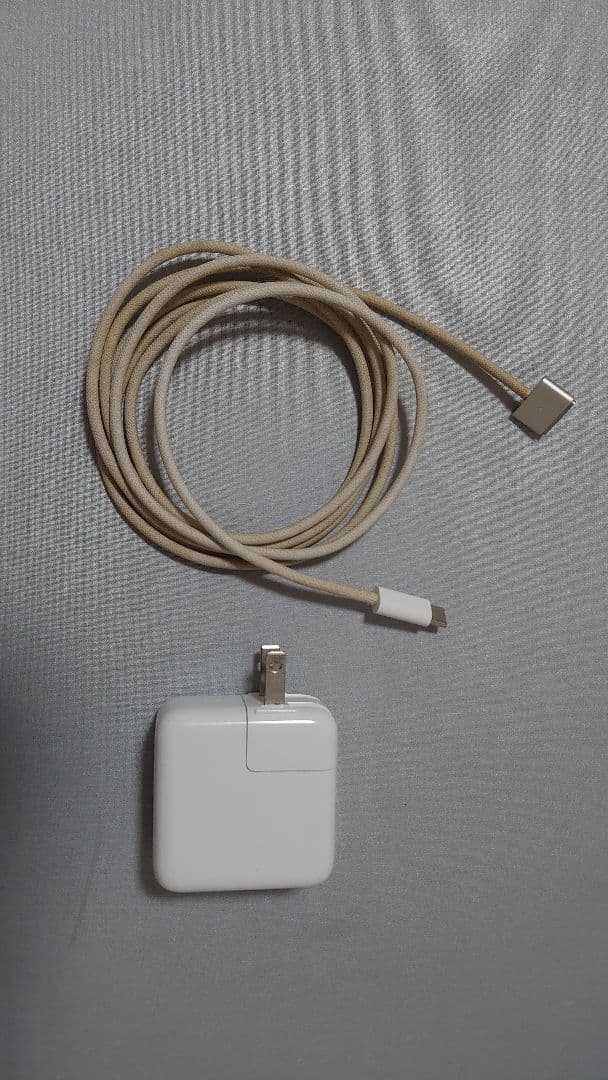 13.6インチMacBook Air 2022 M2 ジャンク品　スターライト