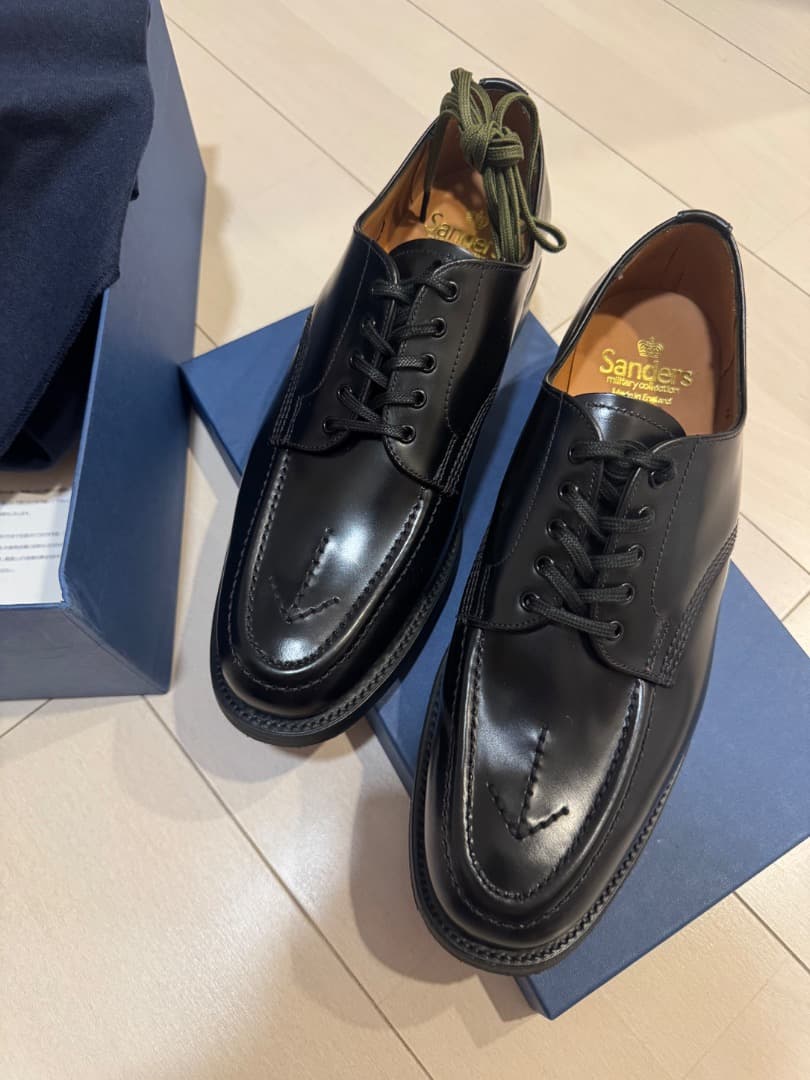 靴 SANDERS Military Broad-Arrow Apron Derby