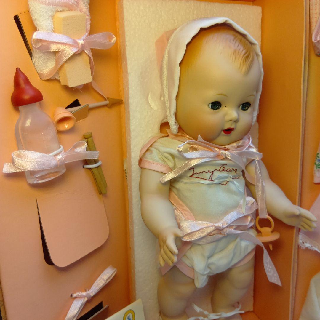 ♥ヴィンテージ　TINY TEARS Baby プレゼンテーションBox♥