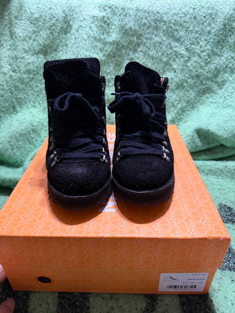 Naked wolfe マウンテンブーツ