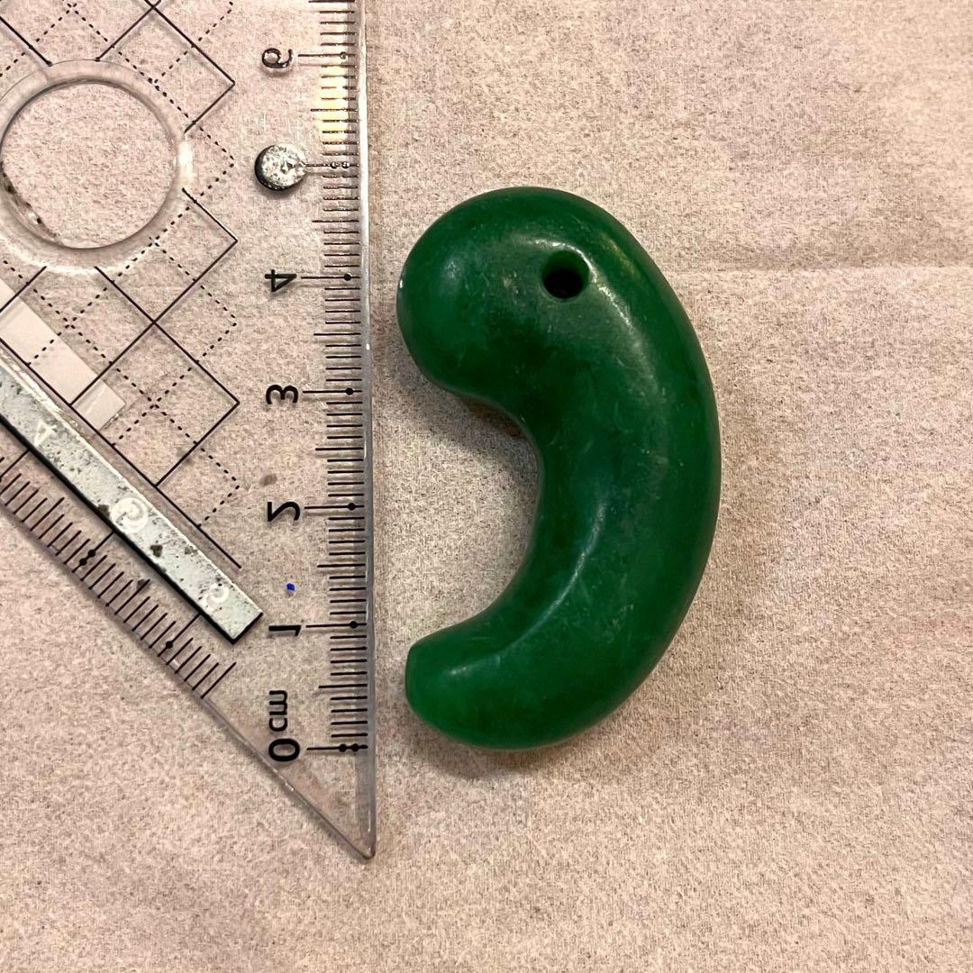 ※※最終値下げ+土日限定価格※※ 希少　古墳期　勾玉　萌葱色　翡翠