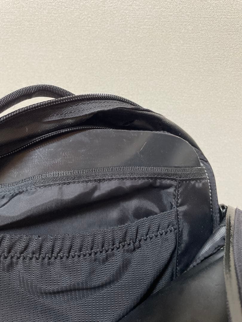 たた様:77ARC’TERYX アークテリクス 廃盤モデル デイパック 黒 背面