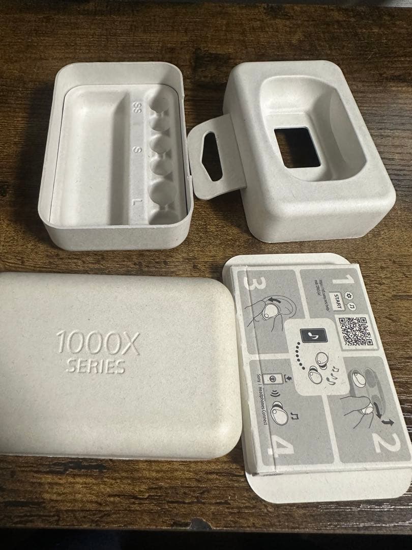 SONY 1000X ワイヤレスイヤホン ブラック 充電ケース付き